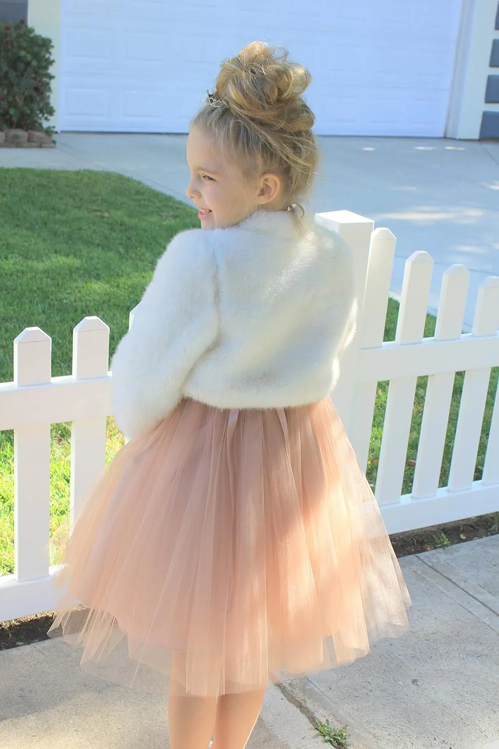 ekidsbridal Faux Fur Cape Princess Flower Girl Jacket Cozy Cover-Up Coat