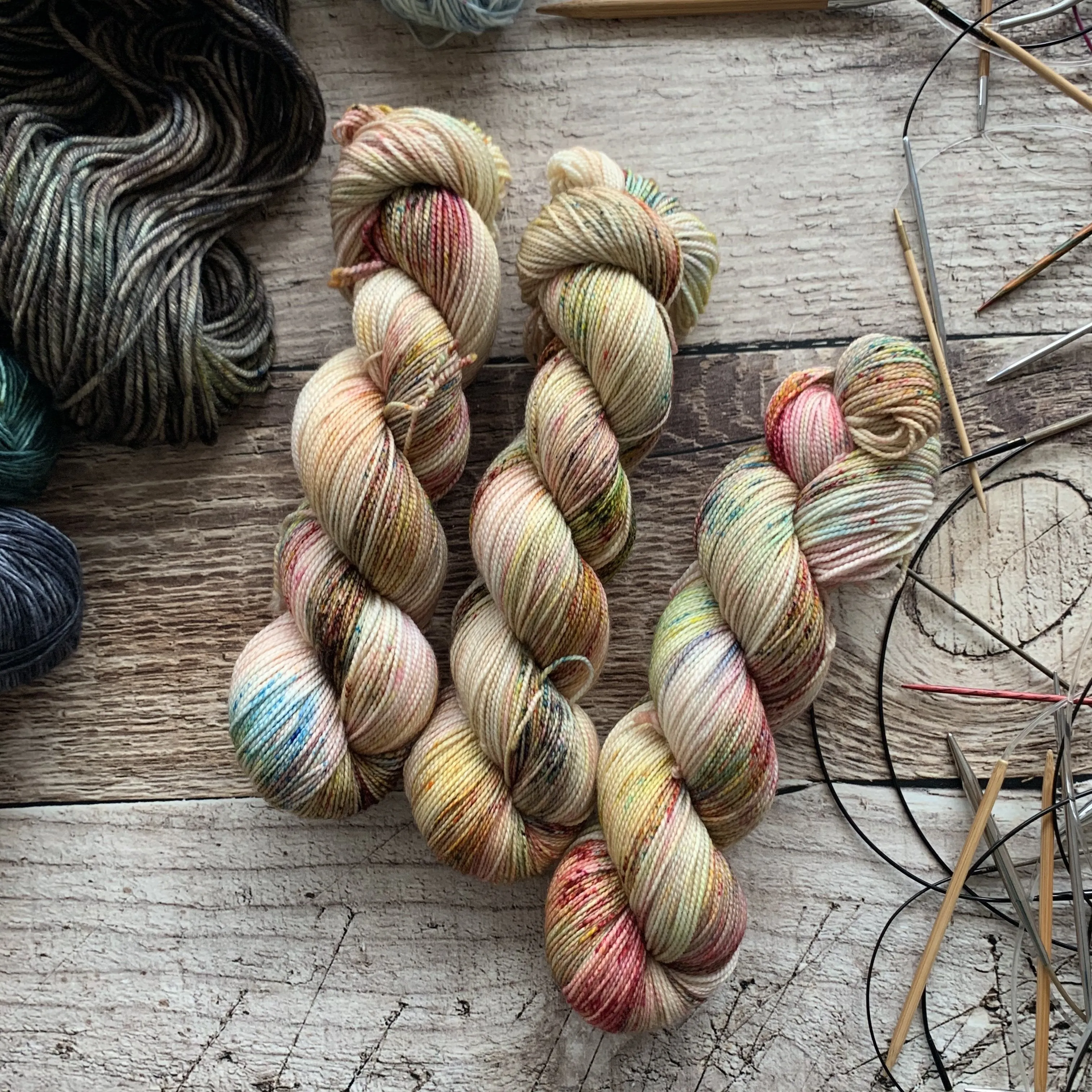 On the Round - Nimble Sock