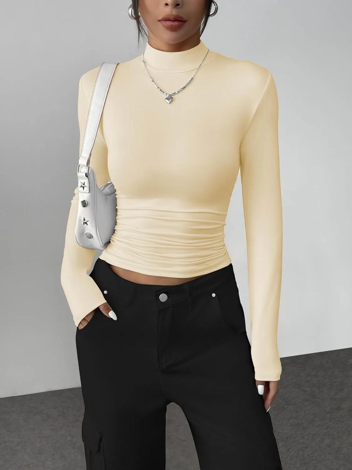 Zeagoo Womens Long Sleeve Shirts Mock Neck Basic Slim Fitted Tops Lightweight Stretch Base Layer T-Shirt